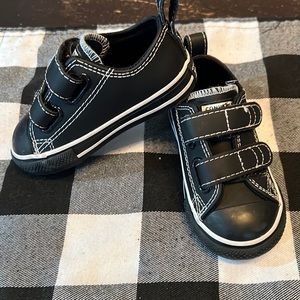 Black Converse All-Stars size 5